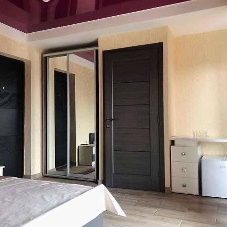 Bloom Отель Charkiw Exterior foto